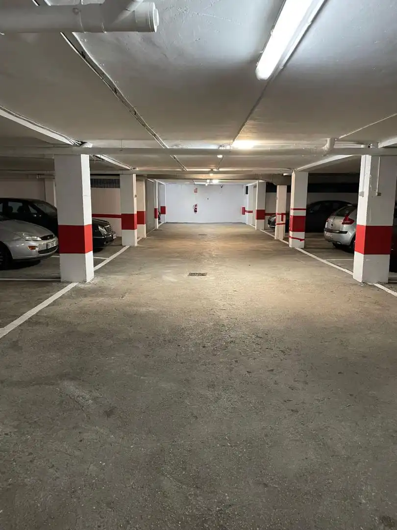 Garatge en venda a Calle Maese Calvo, 6, Santa Teresa - San Pedro Cardeña Aparcament de Garatge en venda en Burgos