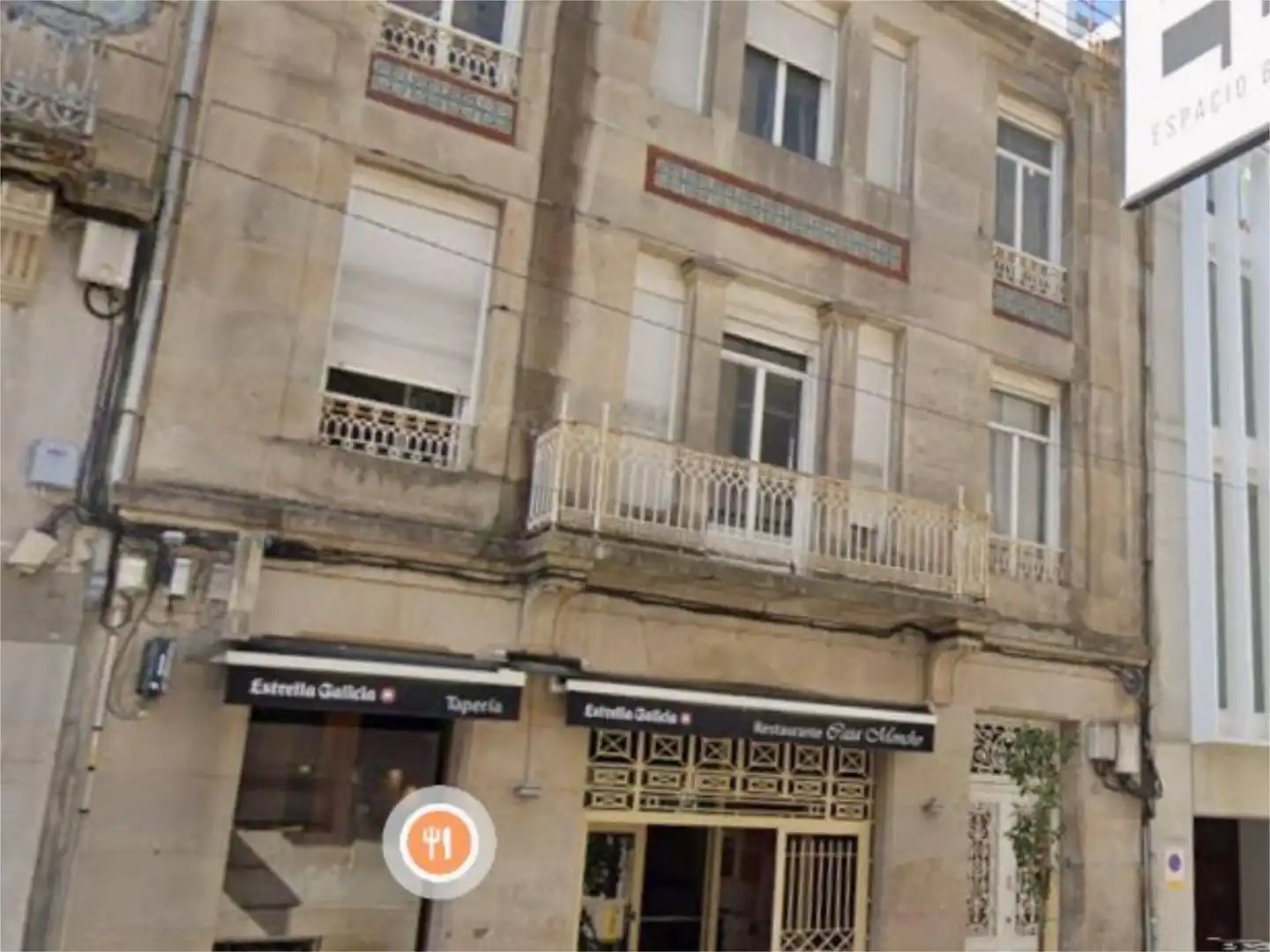 Casa adosada en venda a Rúa do Doutor Cadaval, 24, Centro - Areal Vista exterior de Casa adosada en venda en Vigo amb Parquet, Terrassa i Balcó
