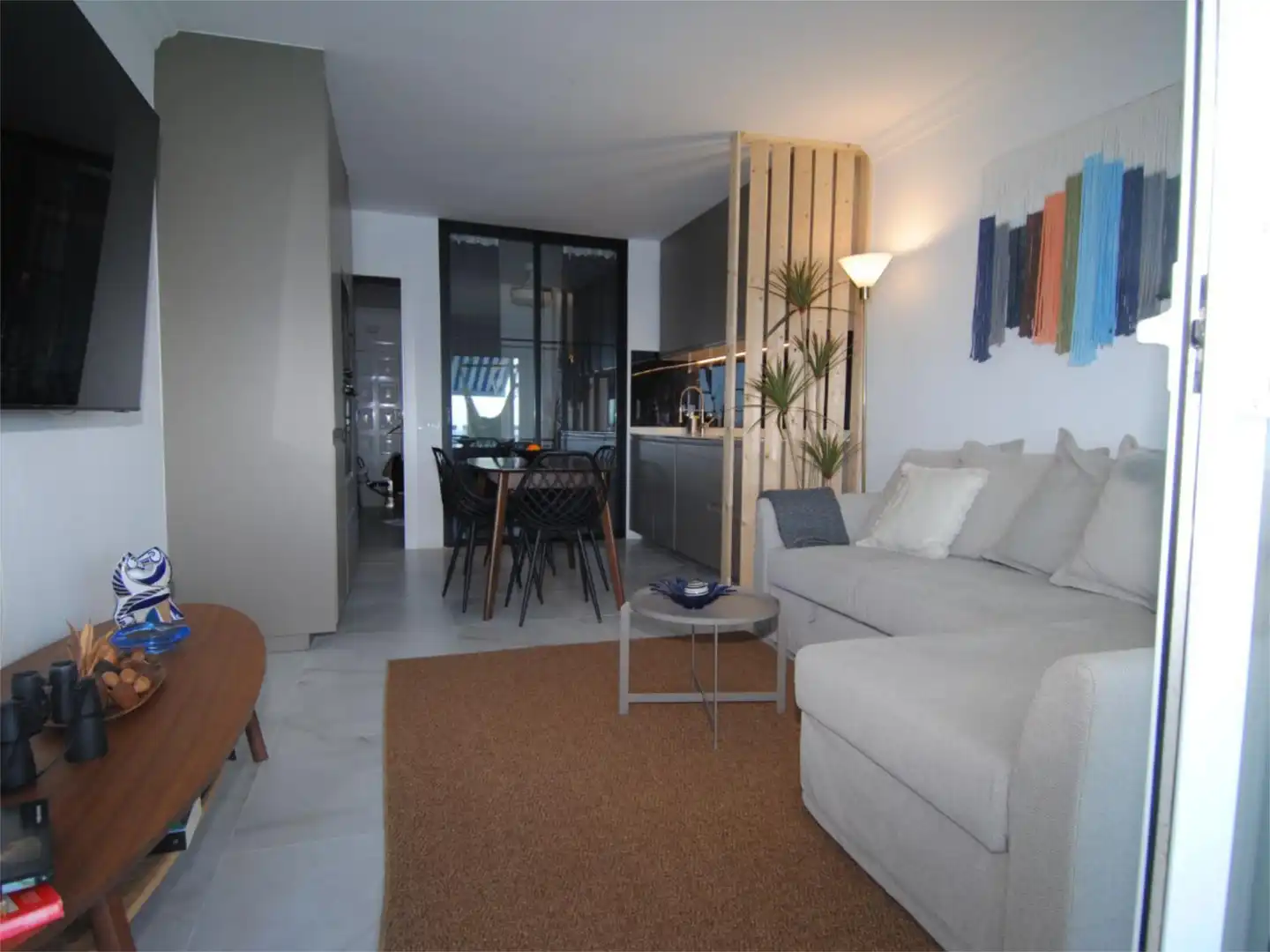 Sala d'estar de Apartament de lloguer en Los Realejos amb Terrassa, Piscina i Moblat