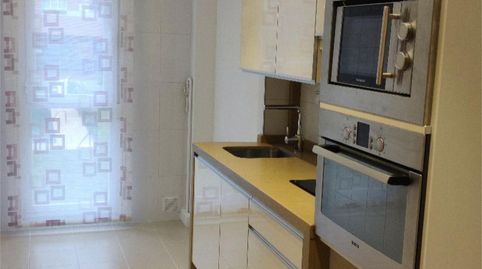 Foto 4 de Apartamento de alquiler en Avenida Manuel de Falla, 45, El Arco, Logroño