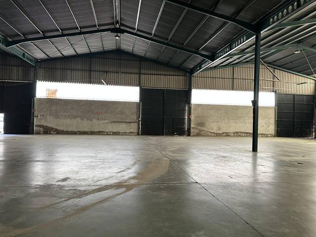 Local comercial en Alquiler en Calle Carrión, 8 en Pilas