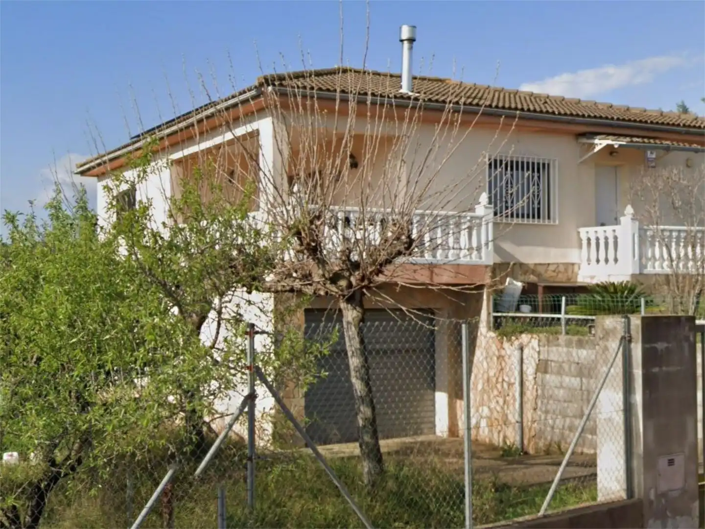 Vista exterior de Casa o xalet en venda en Sant Esteve Sesrovires amb Aire condicionat i Terrassa