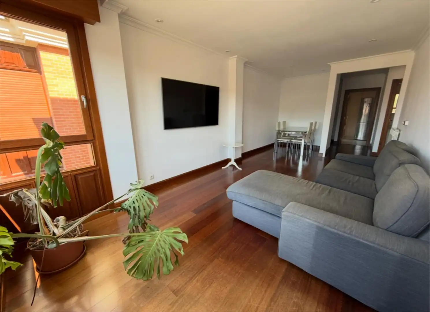 Sala de estar de Piso en venta en Mungia con Calefacción, Jardín privado y Parquet
