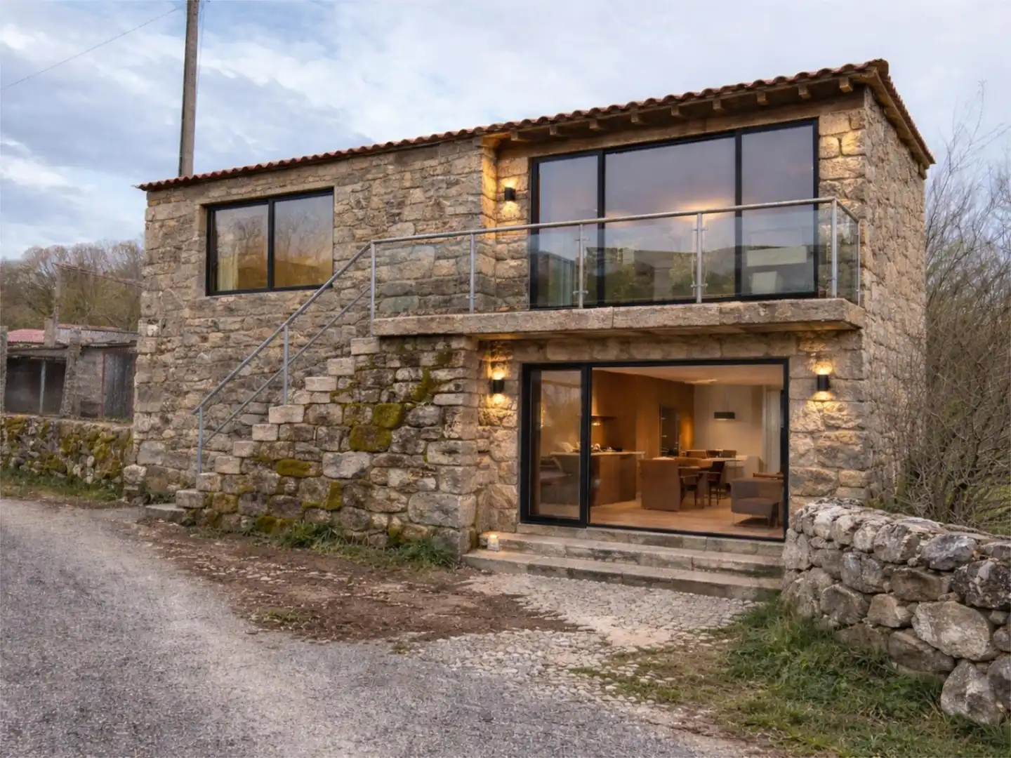 Vista exterior de Casa adosada en venda en Chandrexa de Queixa amb Balcó