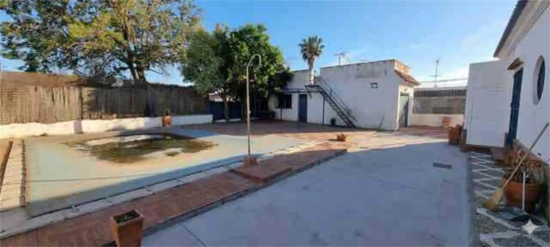 Detached homes for sale in Monteolivete - Camino Sevilla Exterior view of Detached homes for sale in Sanlúcar de Barrameda with Private garden, Terrace and Storage room
