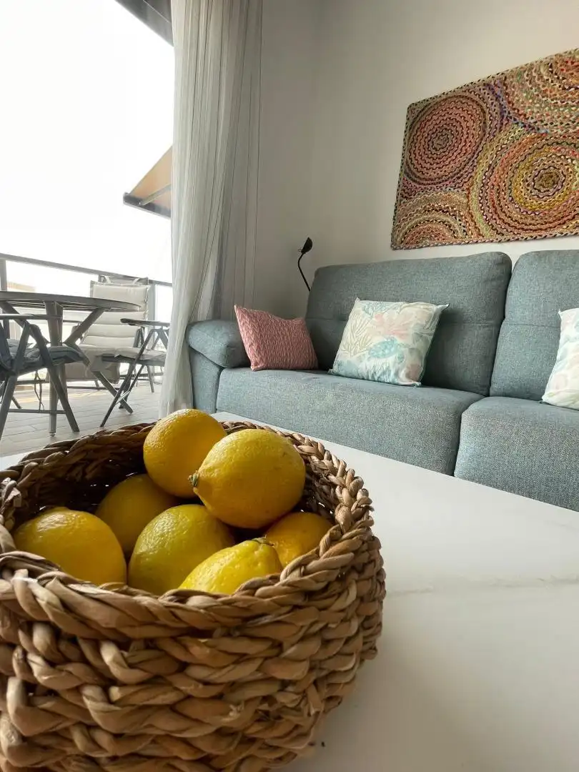 Piso en venta en Calle Canarias, 6-2, Monte y Mar Sala de estar de Piso en venta en Santa Pola con Aire acondicionado, Terraza y Piscina