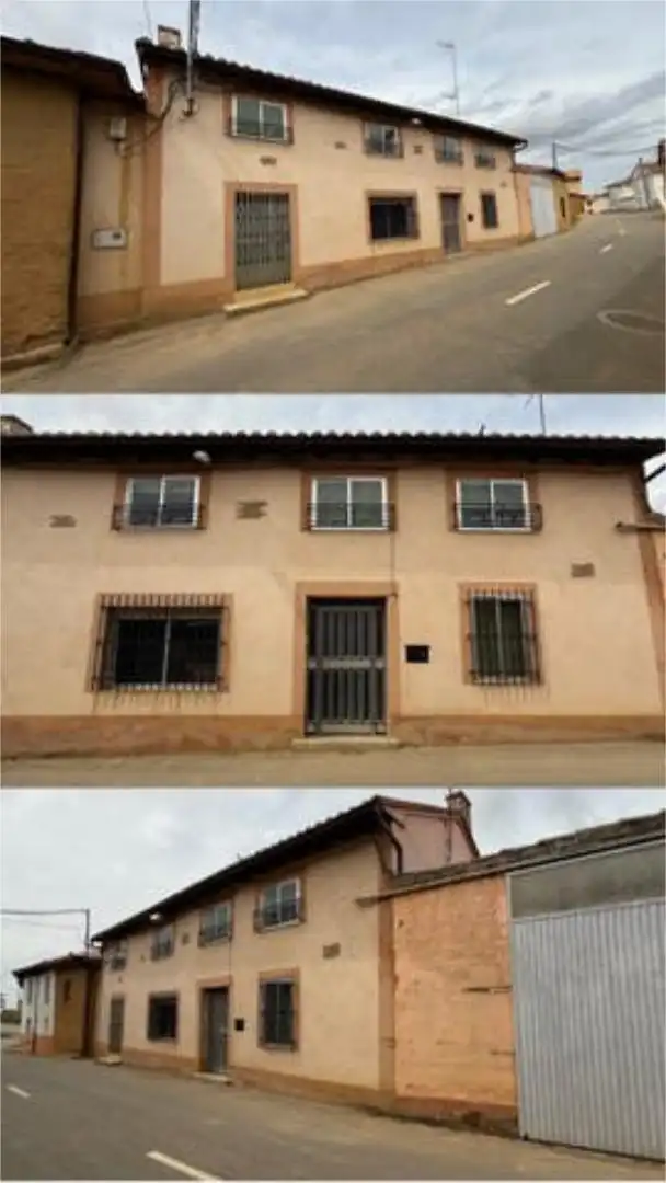 Casa o chalet en venta en Santa María del Monte de Cea Vista exterior de Casa o chalet en venta en Santa María del Monte de Cea con Jardín privado, Terraza y Trastero