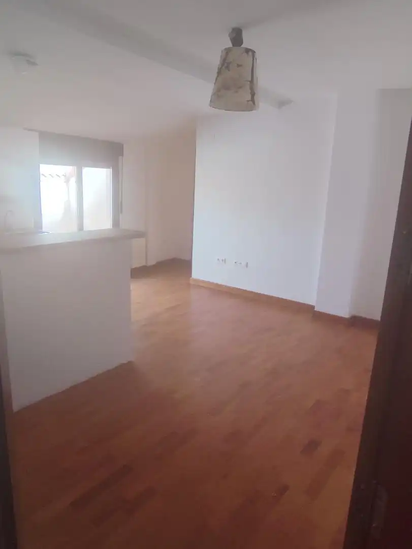 Flat for rent in SG-V-2226, 17, Bernuy de Porreros