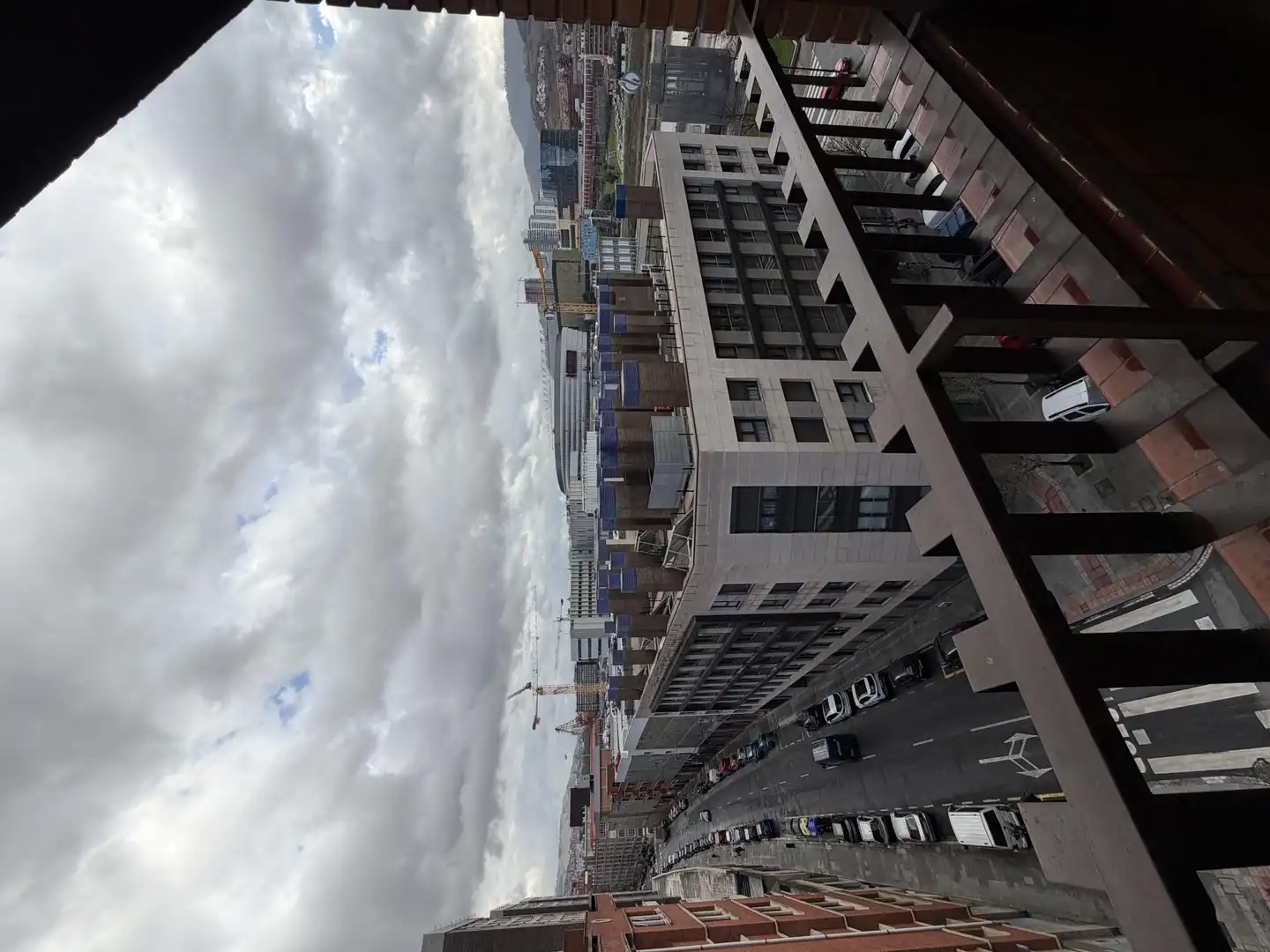 Vista exterior de Pis en venda en Bilbao  amb Calefacció, Parquet i Terrassa