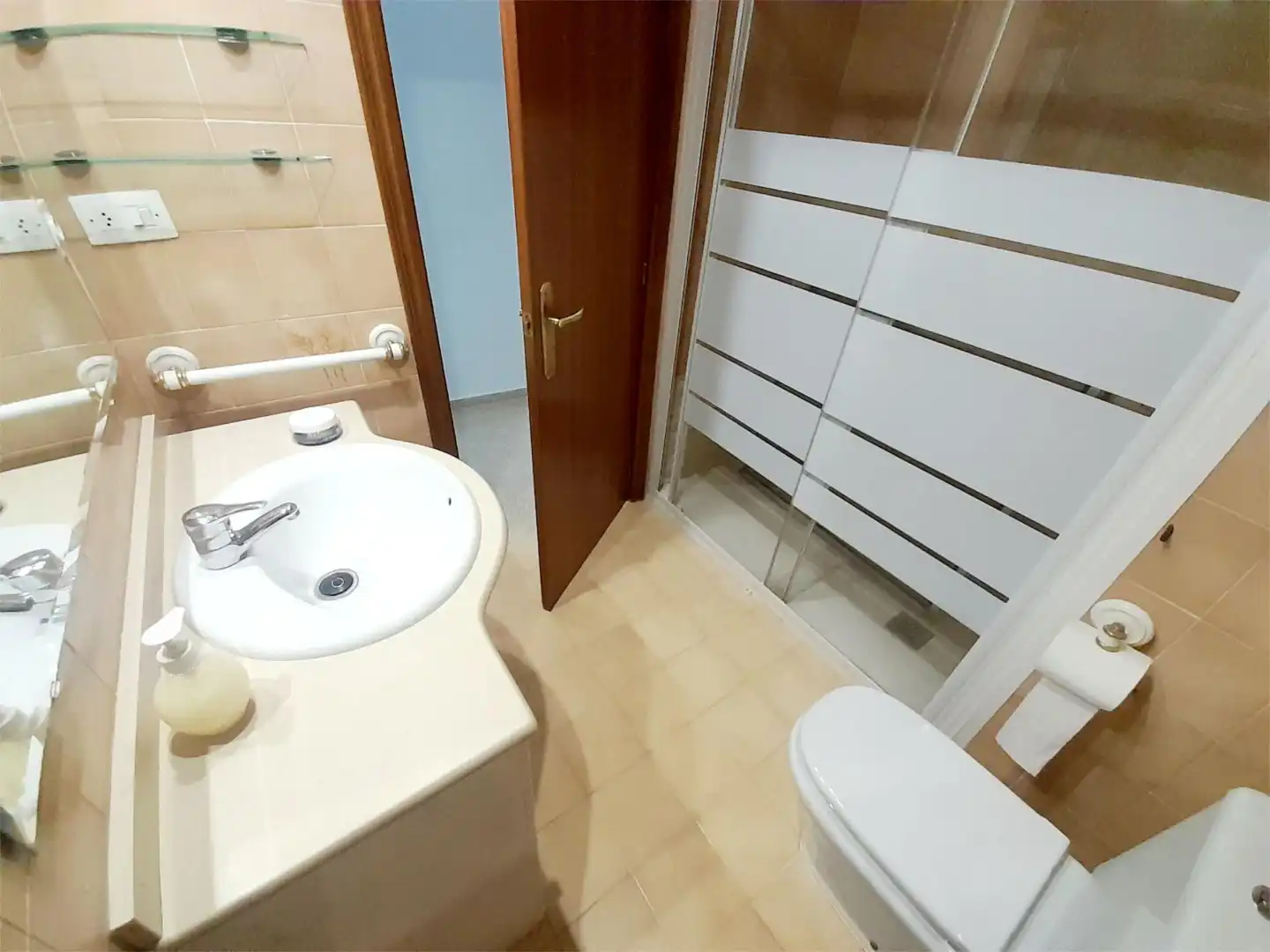 Piso en venta en Avenida de Cartagena, 1, El Altet Baño de Piso en venta en Elche / Elx con Balcón