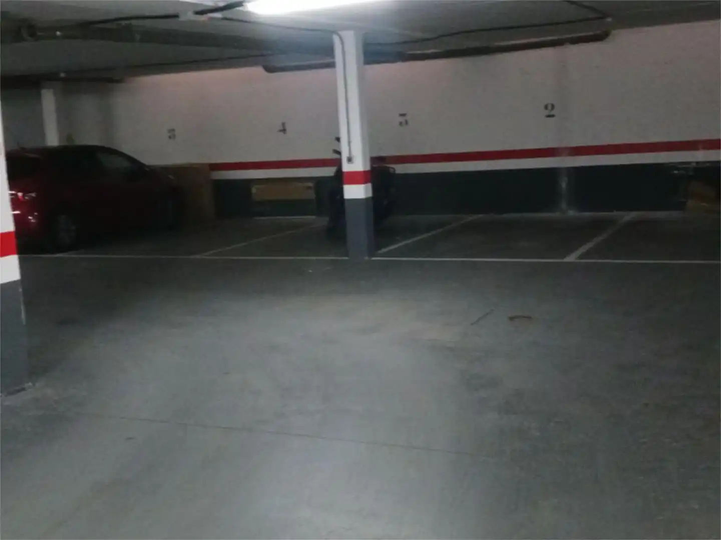 Pis en venda a Calle de la Senda, 1, Las Villas - Valparaiso - El Peral Aparcament de Pis en venda en Valladolid amb Aire condicionat, Calefacció i Jardí privat
