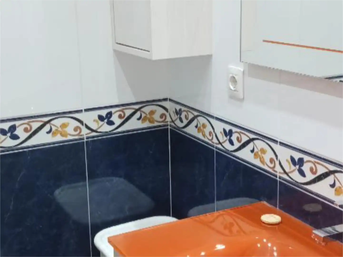 Pis en venda a Calle de la Senda, 1, Las Villas - Valparaiso - El Peral Cuina de Pis en venda en Valladolid amb Aire condicionat, Calefacció i Jardí privat