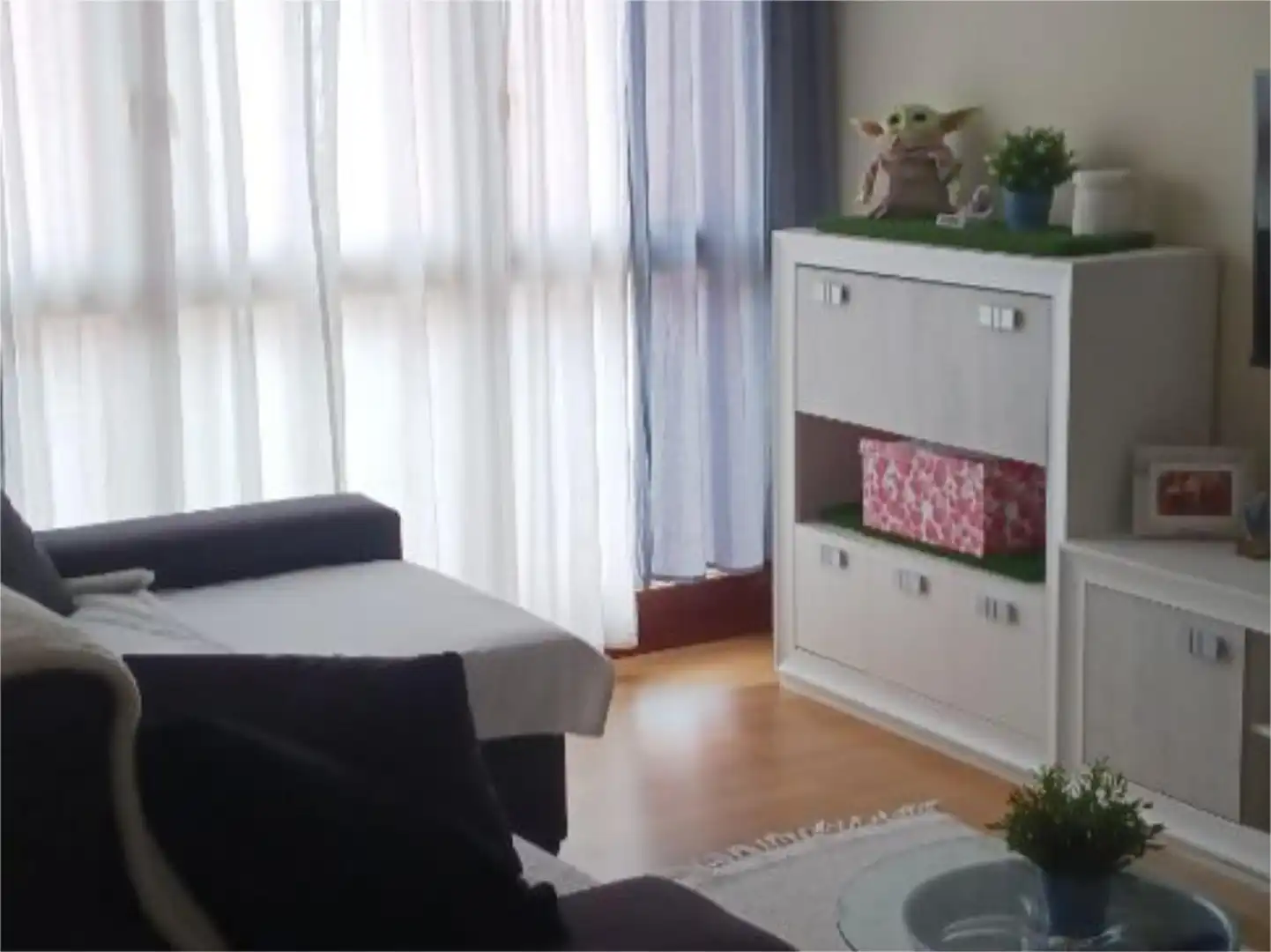 Pis en venda a Calle de la Senda, 1, Las Villas - Valparaiso - El Peral Dormitori de Pis en venda en Valladolid amb Aire condicionat, Calefacció i Jardí privat