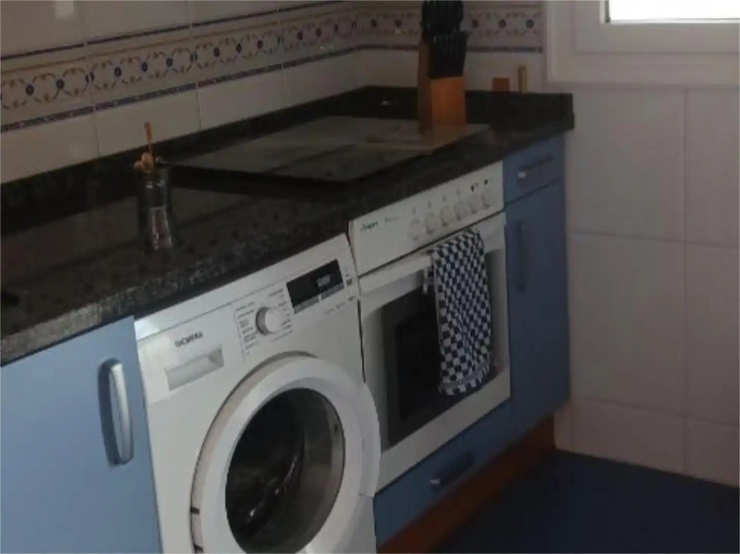 Pis en venda a Calle de la Senda, 1, Las Villas - Valparaiso - El Peral Cuina de Pis en venda en Valladolid amb Aire condicionat, Calefacció i Jardí privat
