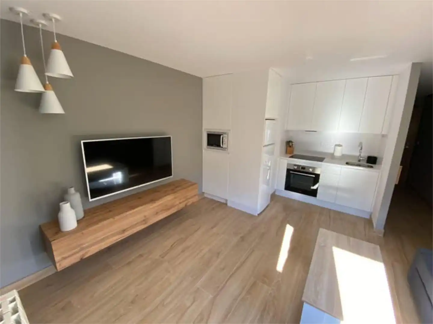 Living room of Apartments for rent in Santiago de Compostela   with Heating, Storage room and Furnished