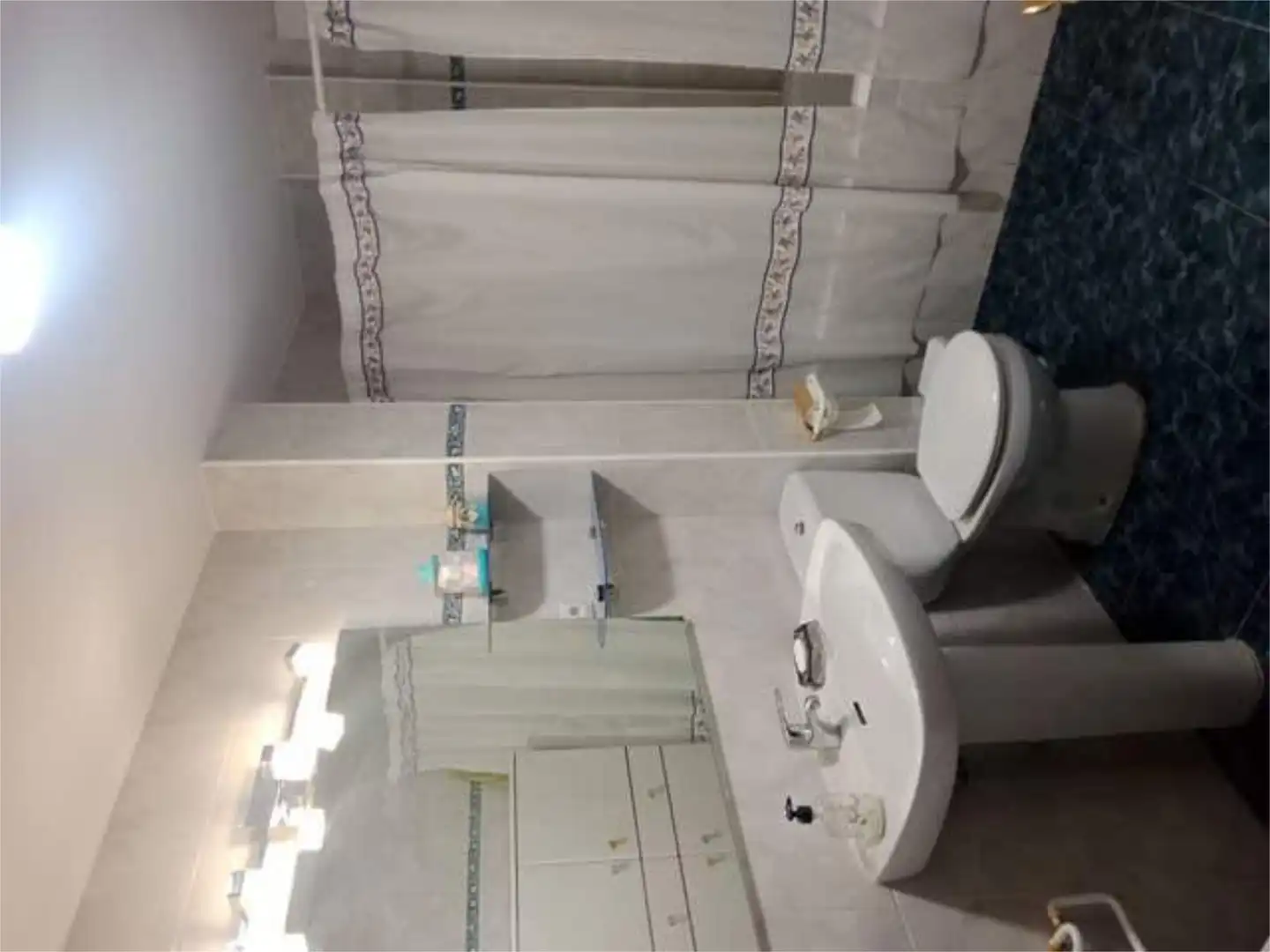 Flat for rent in Encarnación Bathroom of Flat for rent in Huesca with Heating, Terrace and Furnished