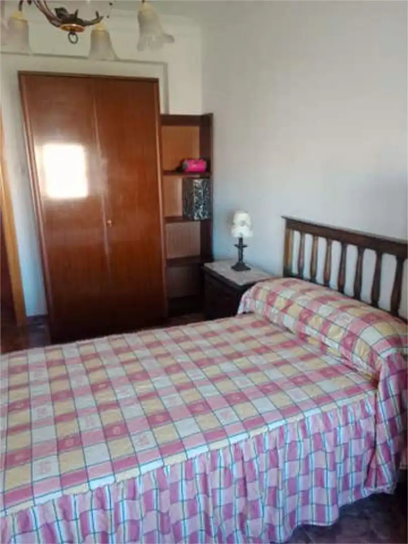 Flat for rent in Encarnación Bedroom of Flat for rent in Huesca with Heating, Terrace and Furnished
