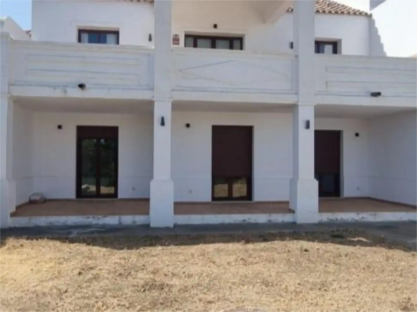 Casa adosada en venta en Urbanizacion Cortesin, 83a, Casares Golf - Casares del Sol Vista exterior de Casa adosada en venta en Casares con Aire acondicionado, Terraza y Balcón