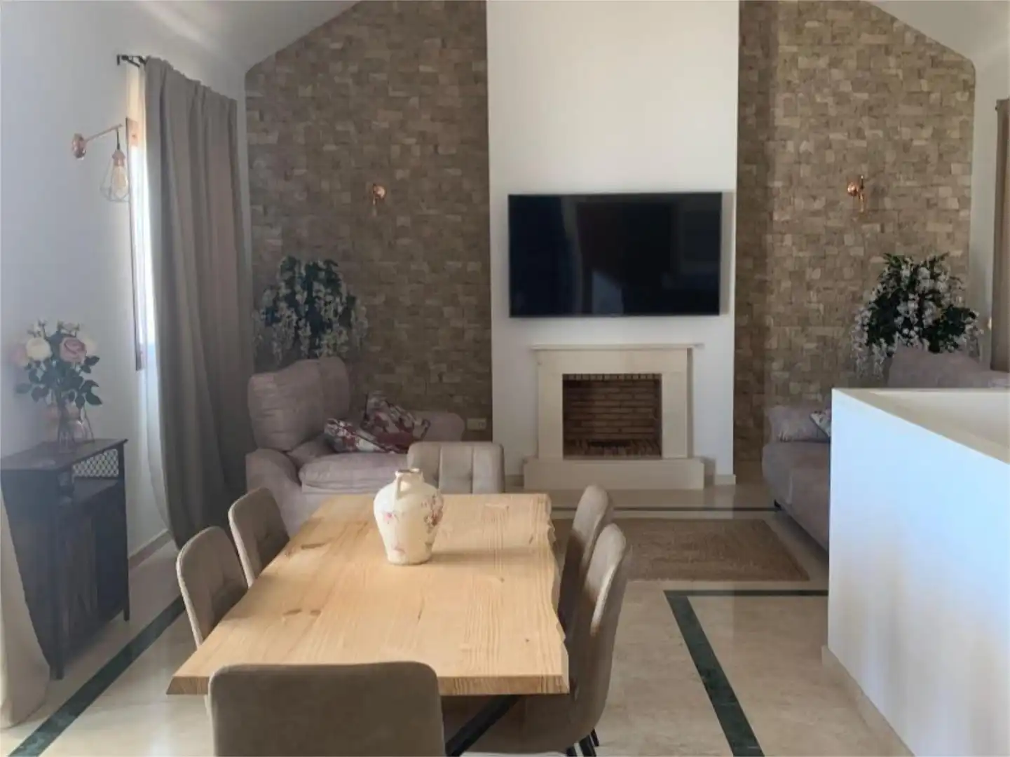 Casa adosada en venta en Urbanizacion Cortesin, 83a, Casares Golf - Casares del Sol Sala de estar de Casa adosada en venta en Casares con Aire acondicionado, Terraza y Balcón