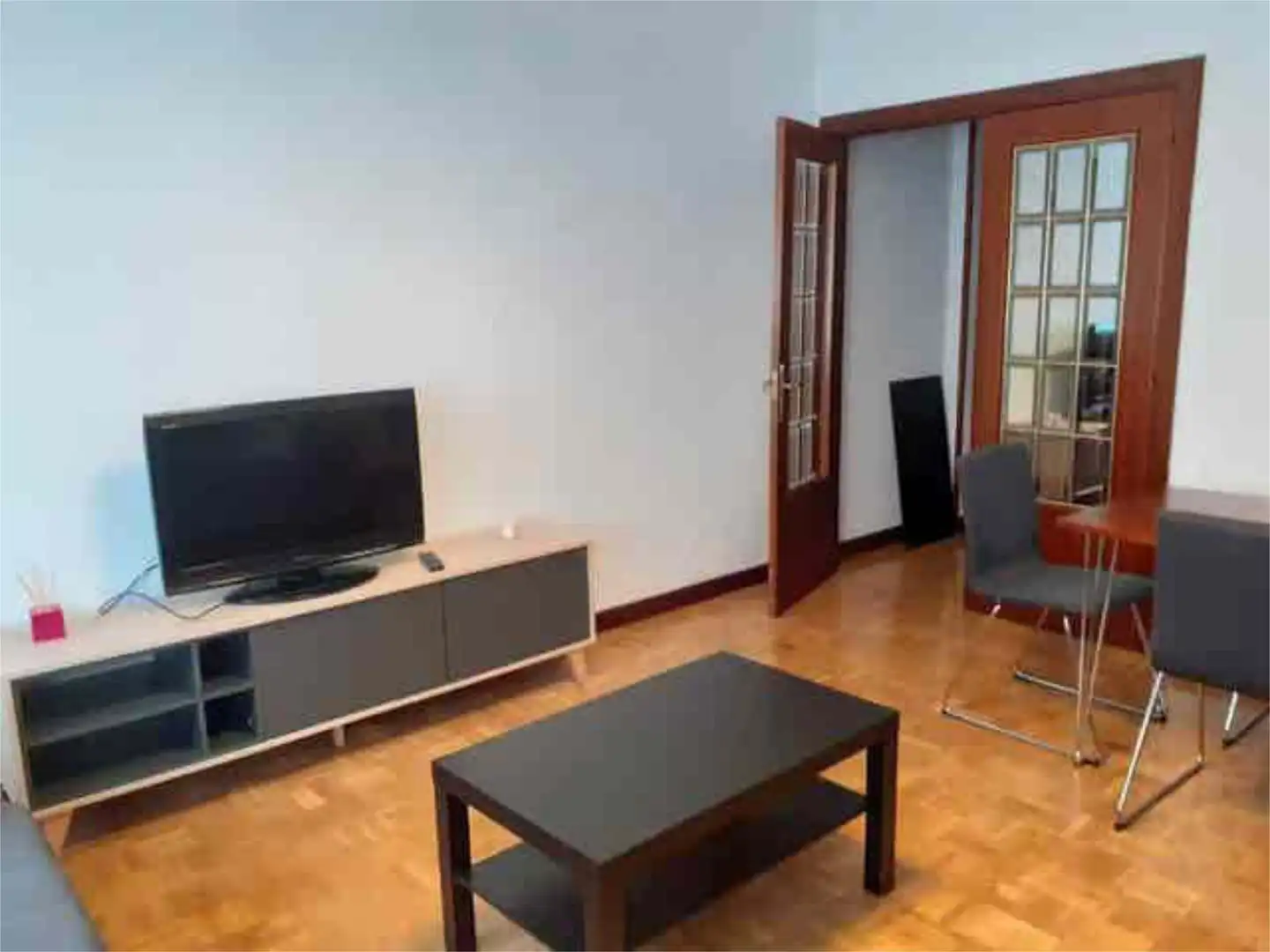 Sala de estar de Piso de alquiler en Vitoria - Gasteiz con Calefacción, Terraza y Amueblado