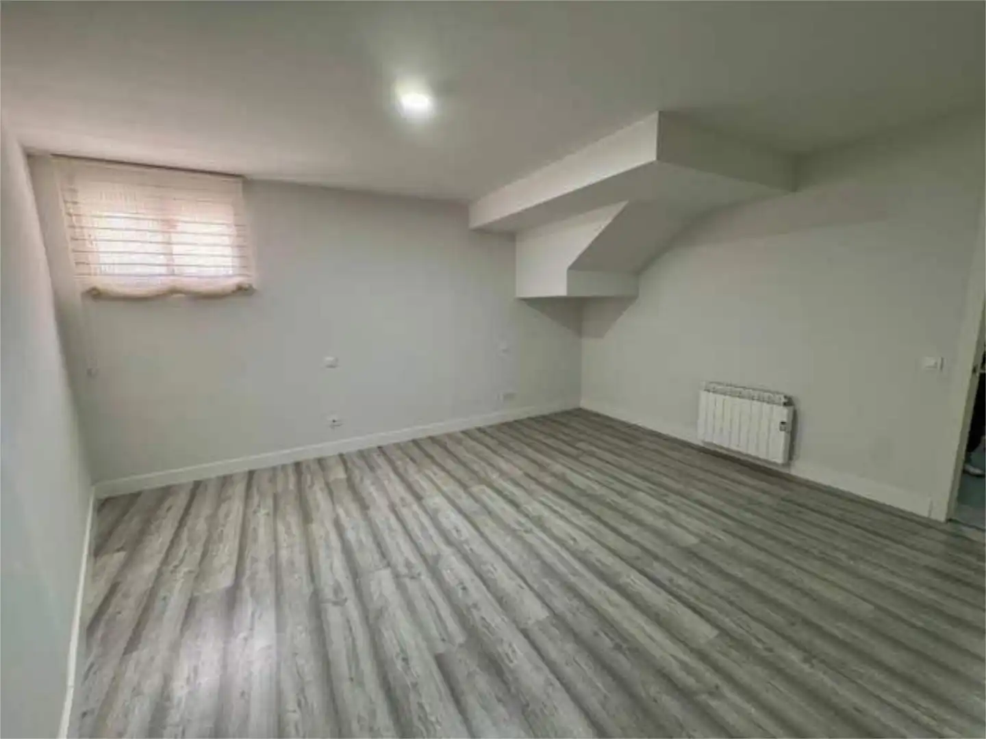 Einfamilien-Reihenhaus zum Verkauf in Tielmes mit Privatgarten und Terrasse