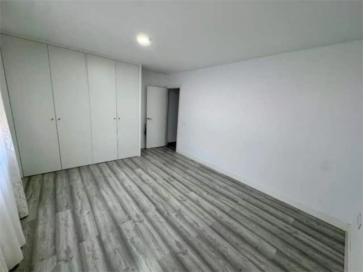 Schlafzimmer von Einfamilien-Reihenhaus zum Verkauf in Tielmes mit Privatgarten und Terrasse