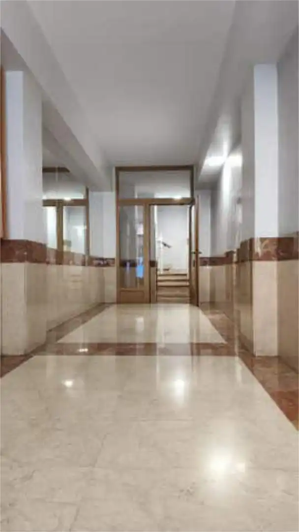 Piso de alquiler en  Logroño