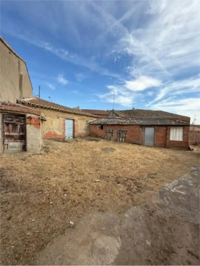 Houses for sale in Carpio  with Heating and Private garden