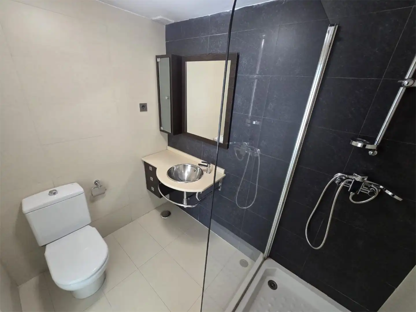 Wohnung zur Miete in Calle Laguna del Marquesado, 11, Villaverde Alto Wohnung zur Miete in Calle Laguna del Marquesado, 11, Villaverde Alto