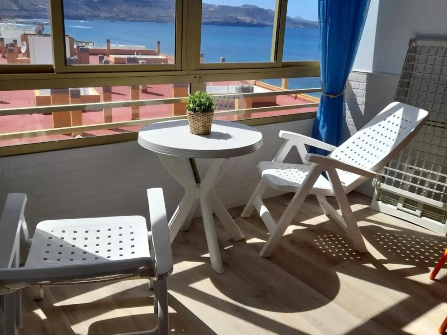 Piso en venta en Paseo las Canteras, 81, Guanarteme Terraza de Piso en venta en Las Palmas de Gran Canaria con Aire acondicionado, Calefacción y Terraza