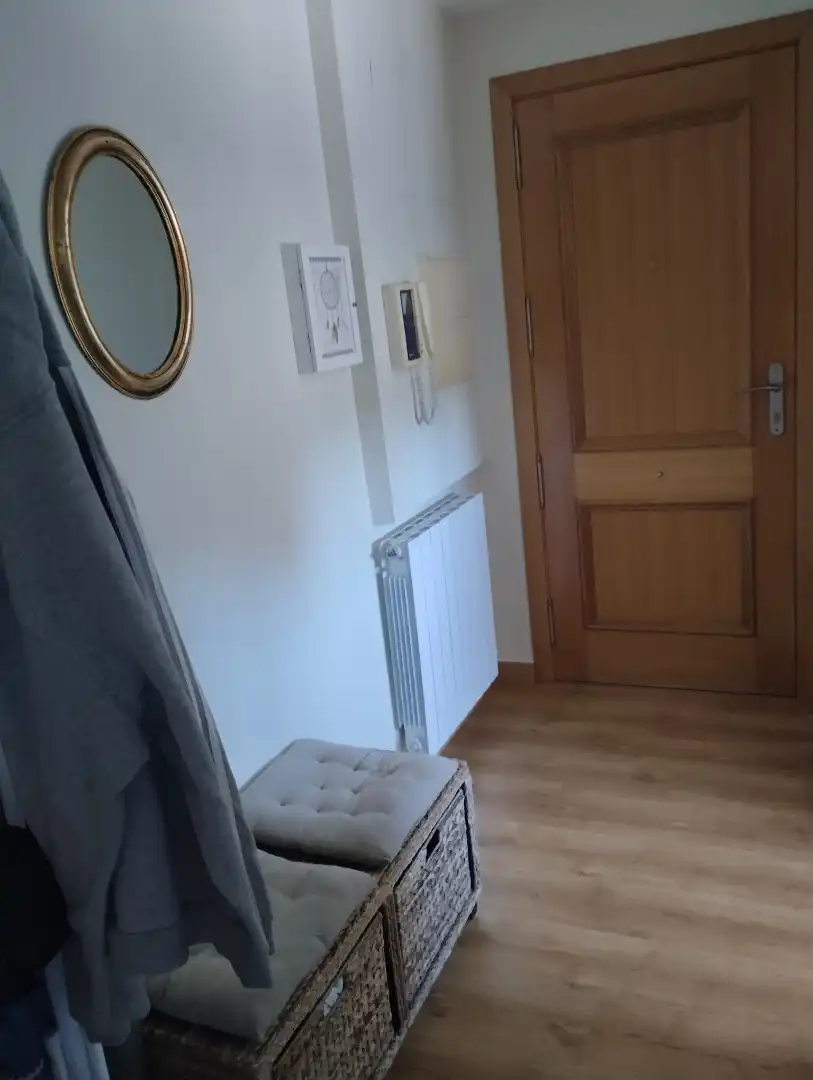 Maisonette zum Verkauf in Zaragoza mit Klimaanlage, Privatgarten und Parkett