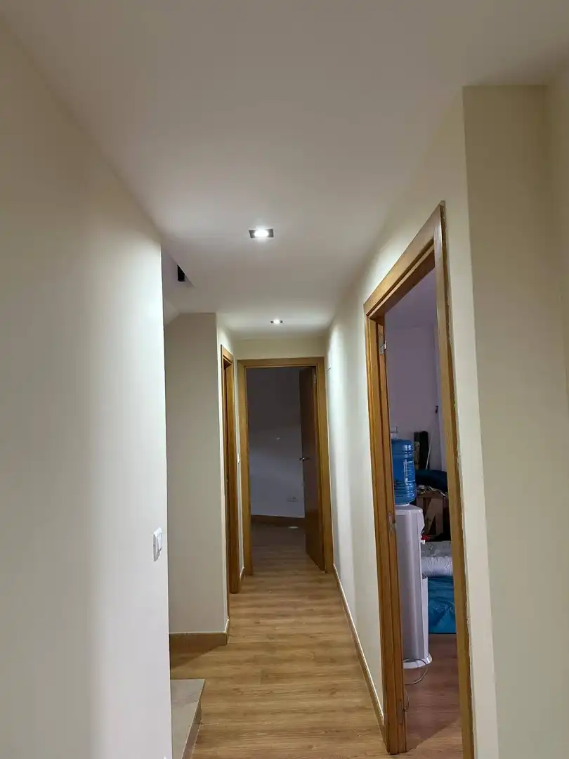 Maisonette zum Verkauf in Zaragoza mit Klimaanlage, Privatgarten und Parkett