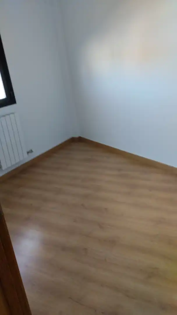 Schlafzimmer von Maisonette zum Verkauf in Zaragoza mit Klimaanlage, Privatgarten und Parkett