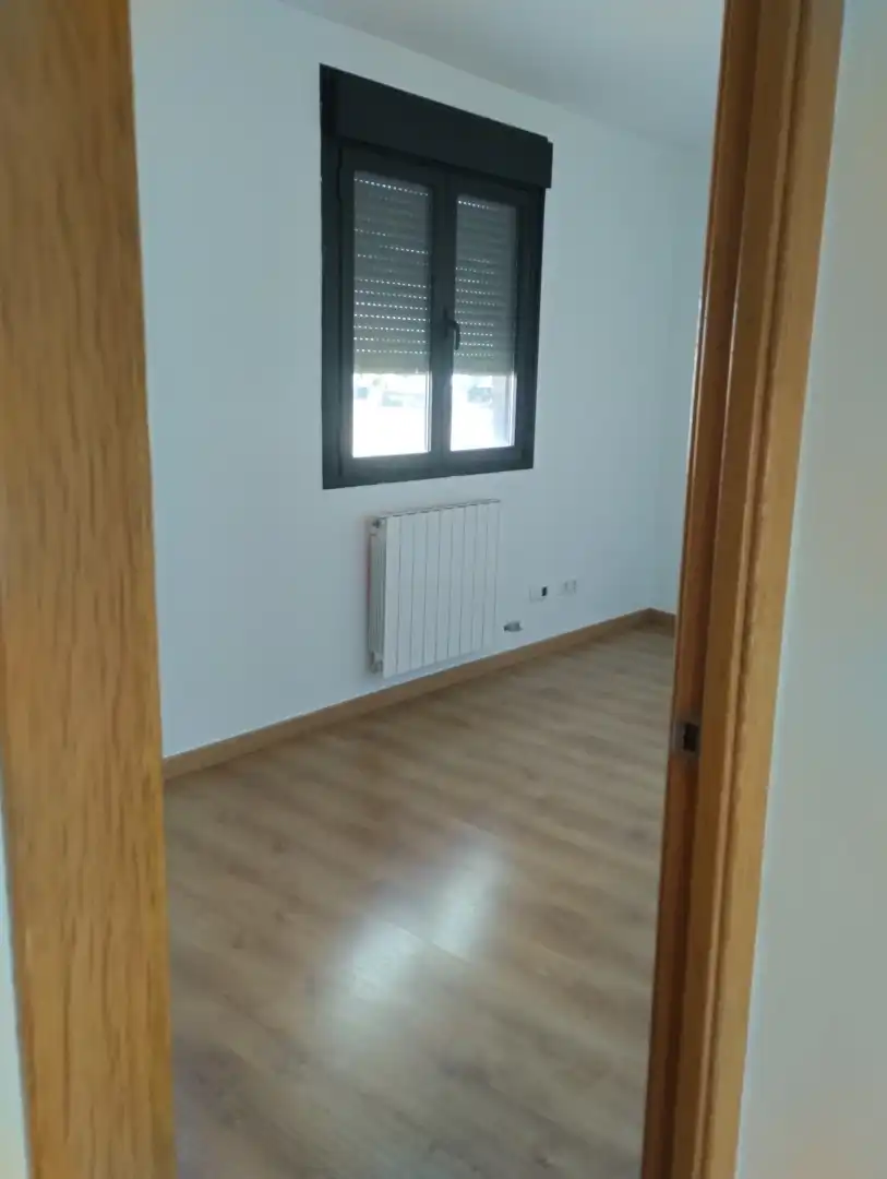 Schlafzimmer von Maisonette zum Verkauf in Zaragoza mit Klimaanlage, Privatgarten und Parkett