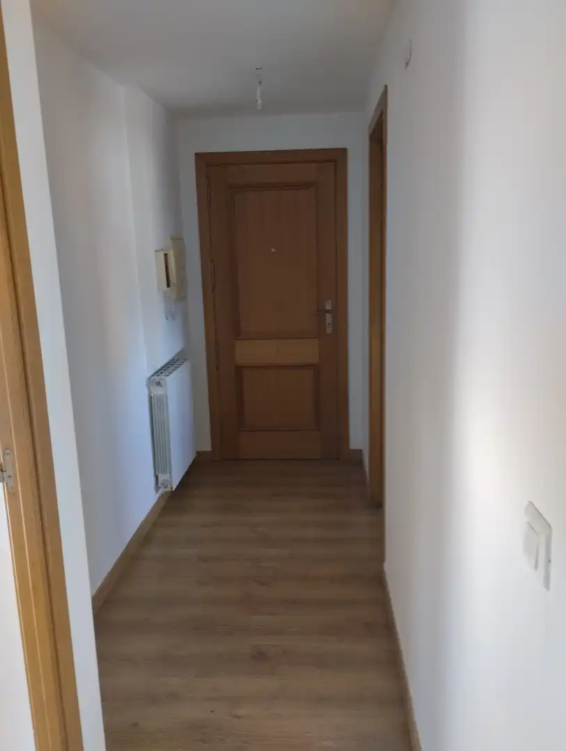Maisonette zum Verkauf in Zaragoza mit Klimaanlage, Privatgarten und Parkett