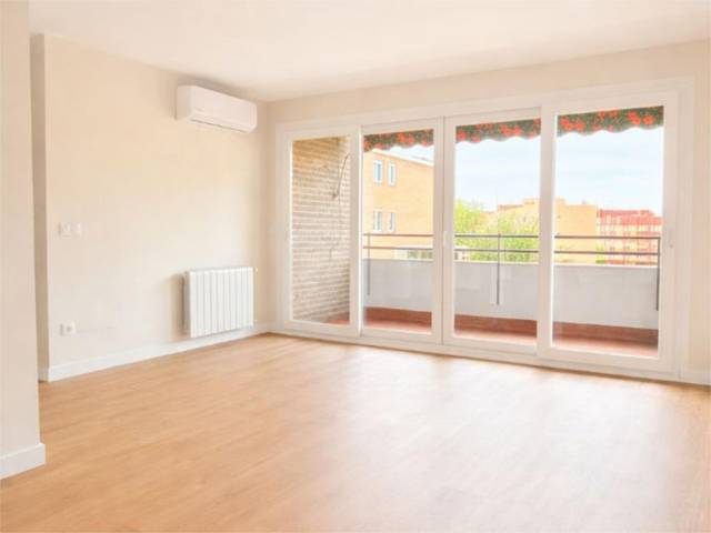 Piso en Venta en Calle del Idioma Esperanto, 24 en Pueblo Nuevo