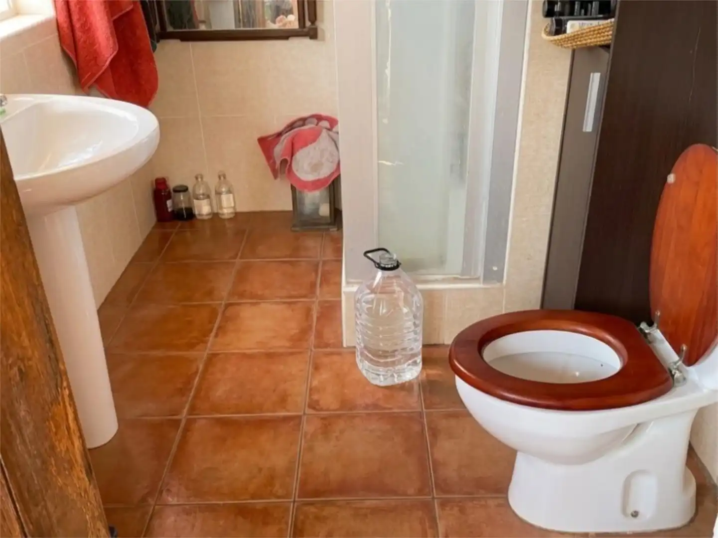 Bany de Finca rústica en venda en Orihuela amb Jardí privat, Terrassa i Traster