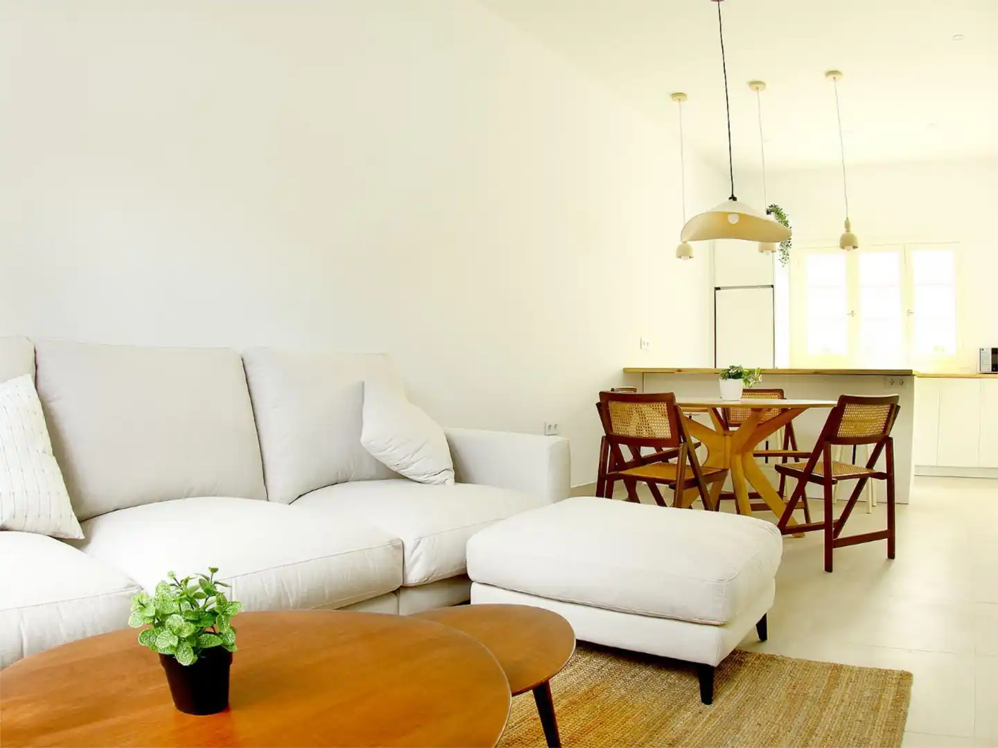 Piso de alquiler en Ifara - Las Mimosas Sala de estar de Piso de alquiler en Santa Cruz de Tenerife con Jardín privado, Amueblado y Videoportero