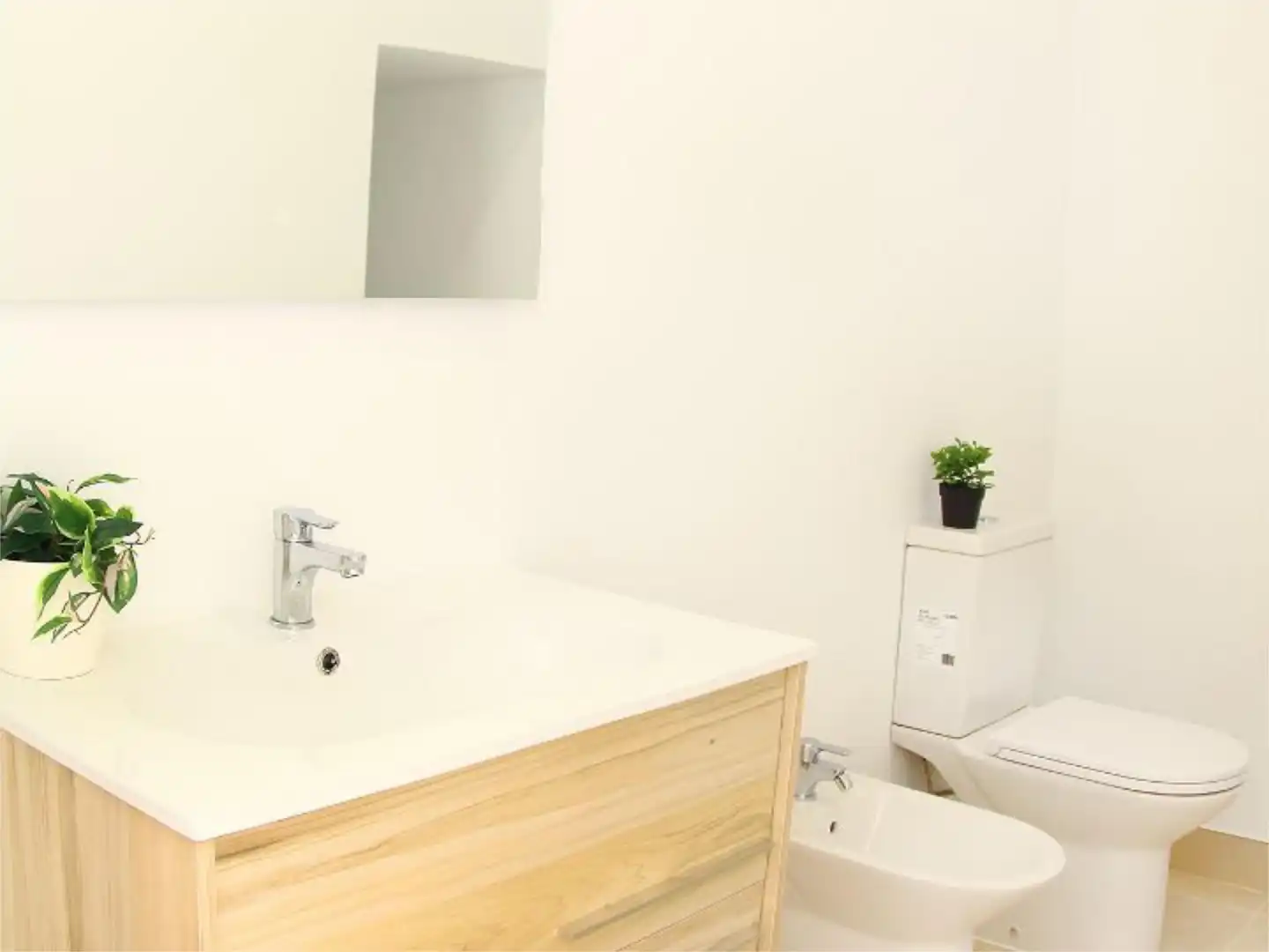 Piso de alquiler en Ifara - Las Mimosas Baño de Piso de alquiler en Santa Cruz de Tenerife con Jardín privado, Amueblado y Videoportero