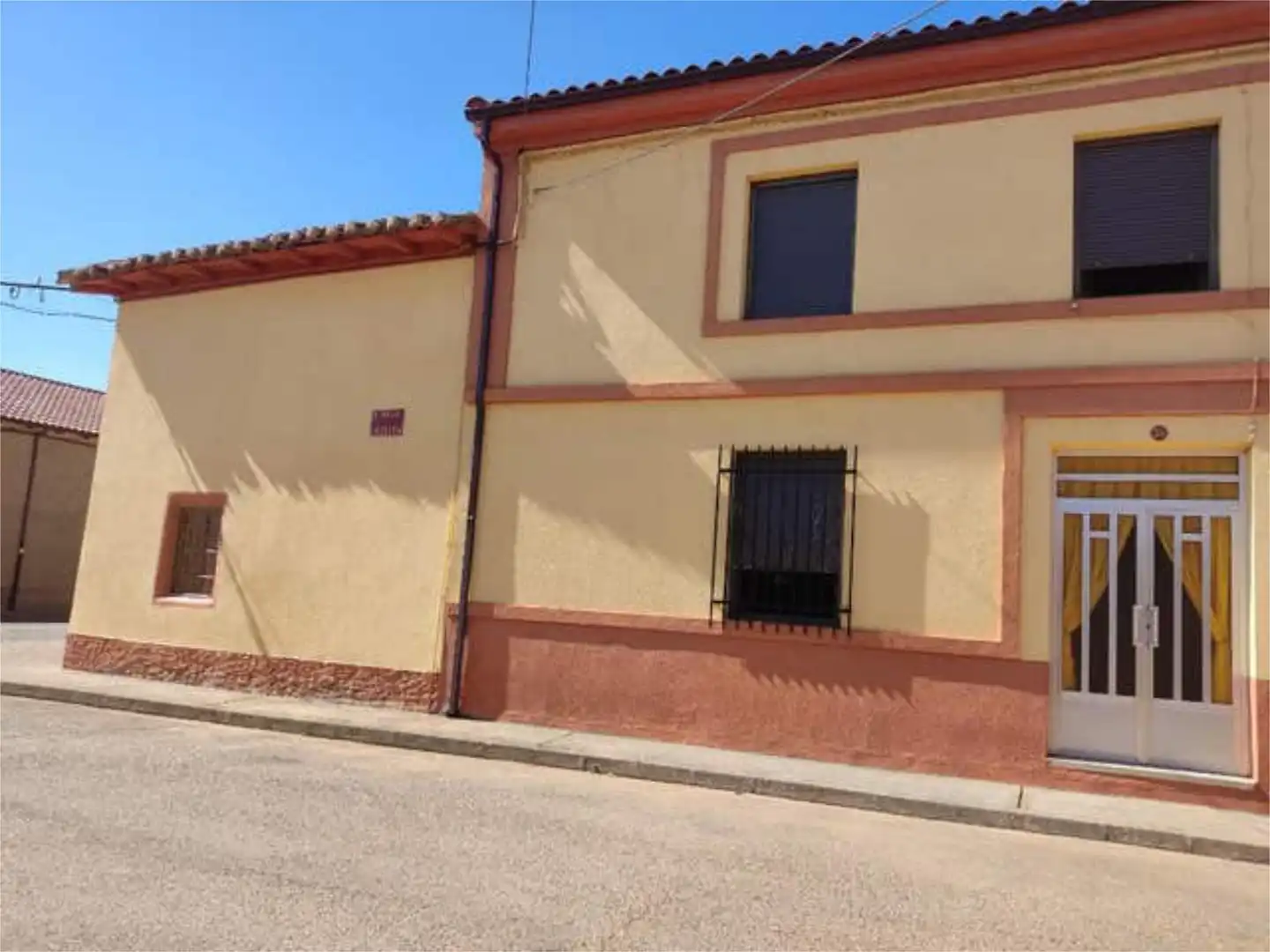 Casa o chalet en venta en Santa Elena de Jamuz Vista exterior de Casa o chalet en venta en Santa Elena de Jamuz con Jardín privado, Terraza y Trastero