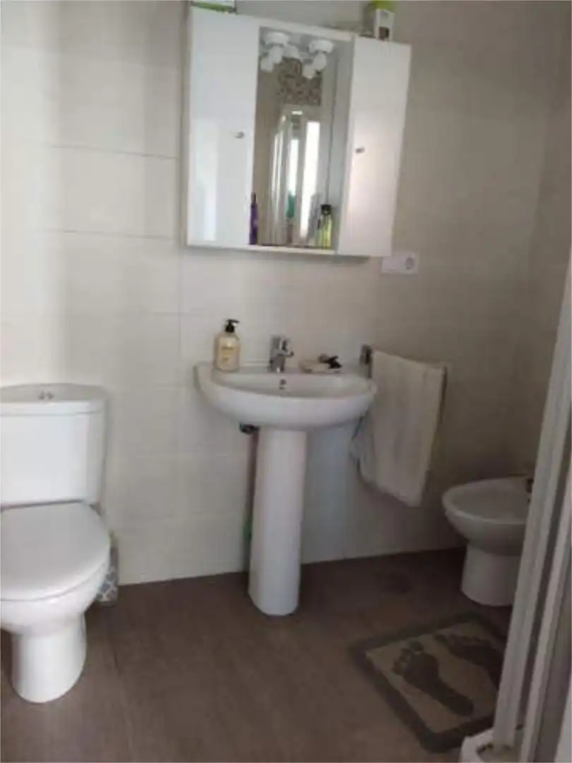 Casa o chalet en venta en Santa Elena de Jamuz Baño de Casa o chalet en venta en Santa Elena de Jamuz con Jardín privado, Terraza y Trastero