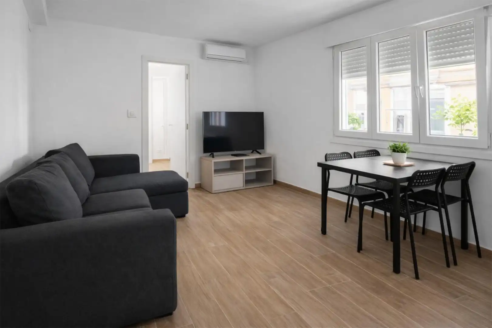 Living room of Flat for rent in Vitoria - Gasteiz  with Heating, Furnished and Oven