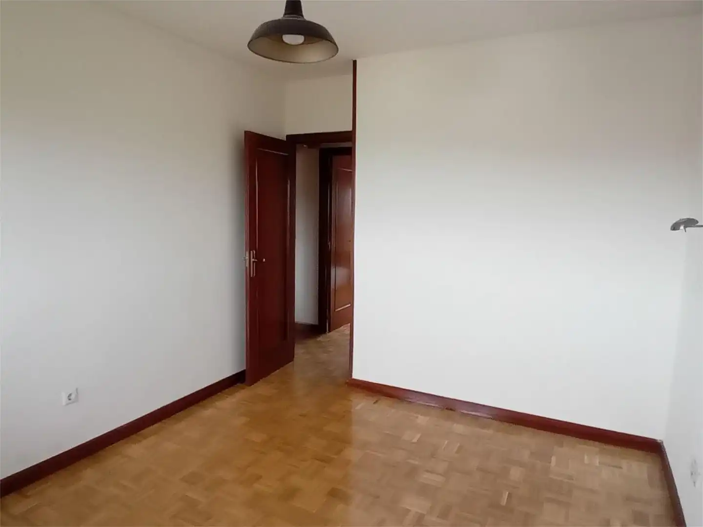 Pis en venda a Calle Ángel Chamorro, 2, Huerta del Rey Dormitori de Pis en venda en Valladolid amb Calefacció, Parquet i Terrassa
