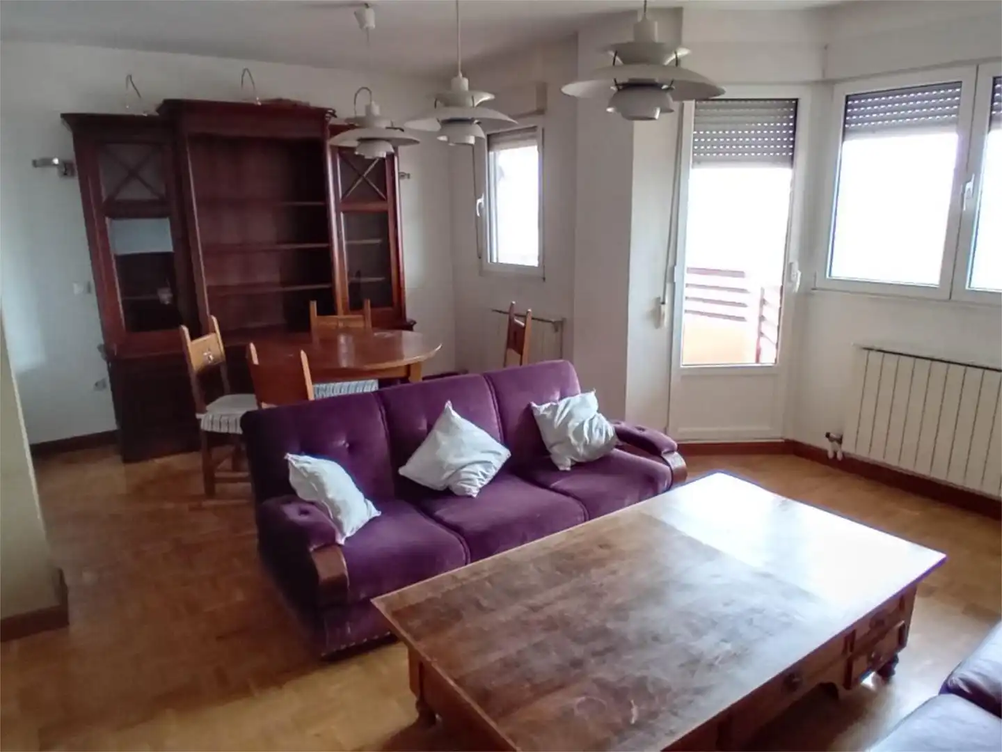 Living room of Flat for sale in Valladolid Capital  with Heating, Parquet flooring and Terrace