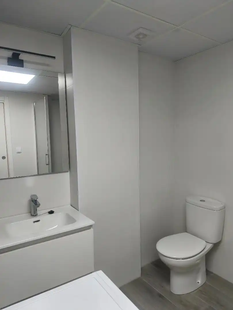 Flat for rent in Carrer Lope de Vega, 22, Pont Nou - Corazón de Jesús Bathroom of Flat for rent in Elche / Elx with Furnished, Oven and Washing machine