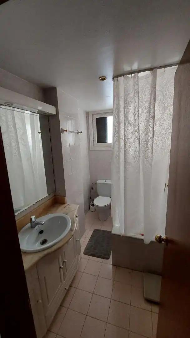 Baño de Piso en venta en Tolosa con Balcón