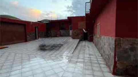 Foto 2 de Casa adosada en venta en Telde, Las Palmas