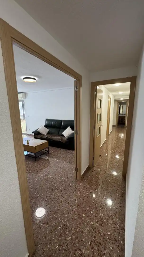 Room in Carrer de Cortes d'Arenós, 18, La Llum Room in Carrer de Cortes d'Arenós, 18, La Llum