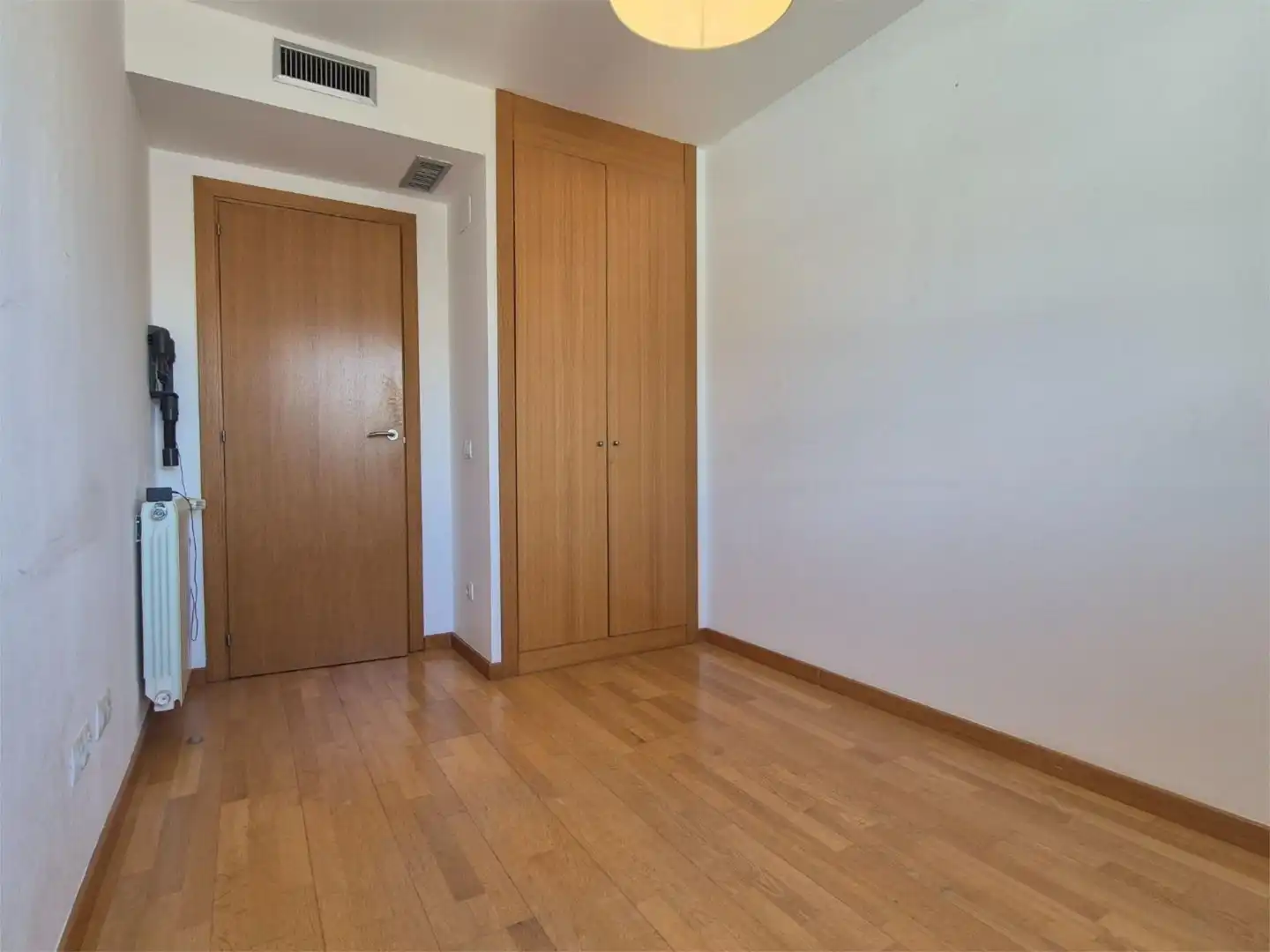 Piso en venta en Carrer d'Eduard Maristany, 80, Progrés - Pep Ventura Habitación de Piso en venta en Badalona con Aire acondicionado, Calefacción y Parquet