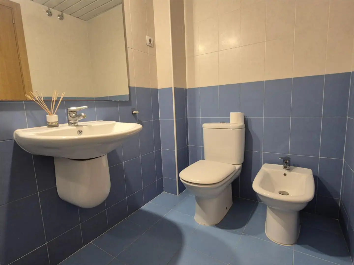 Piso en venta en Carrer d'Eduard Maristany, 80, Progrés - Pep Ventura Baño de Piso en venta en Badalona con Aire acondicionado, Calefacción y Parquet